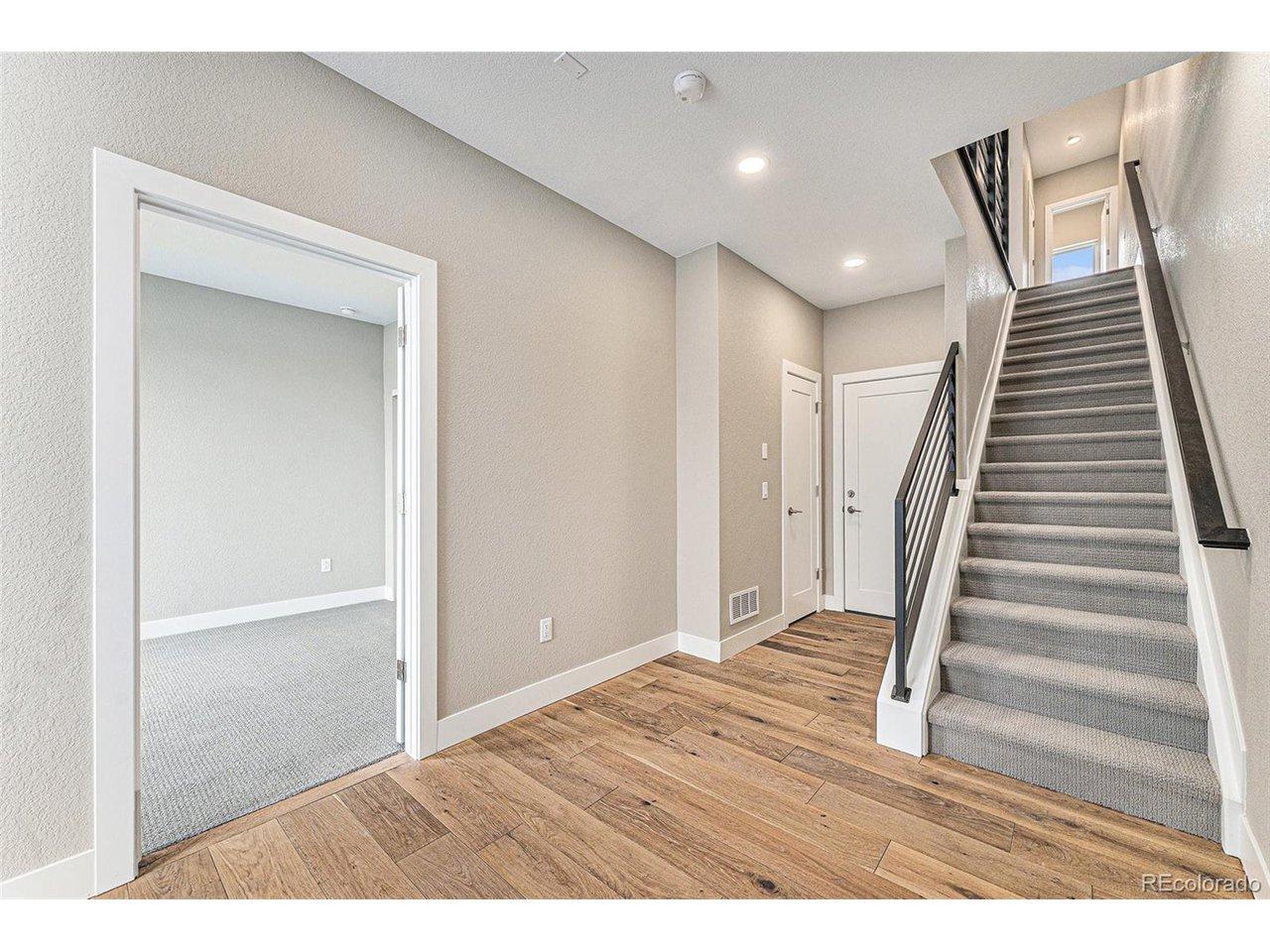 Image 3: Entry Way - Bedroom 1