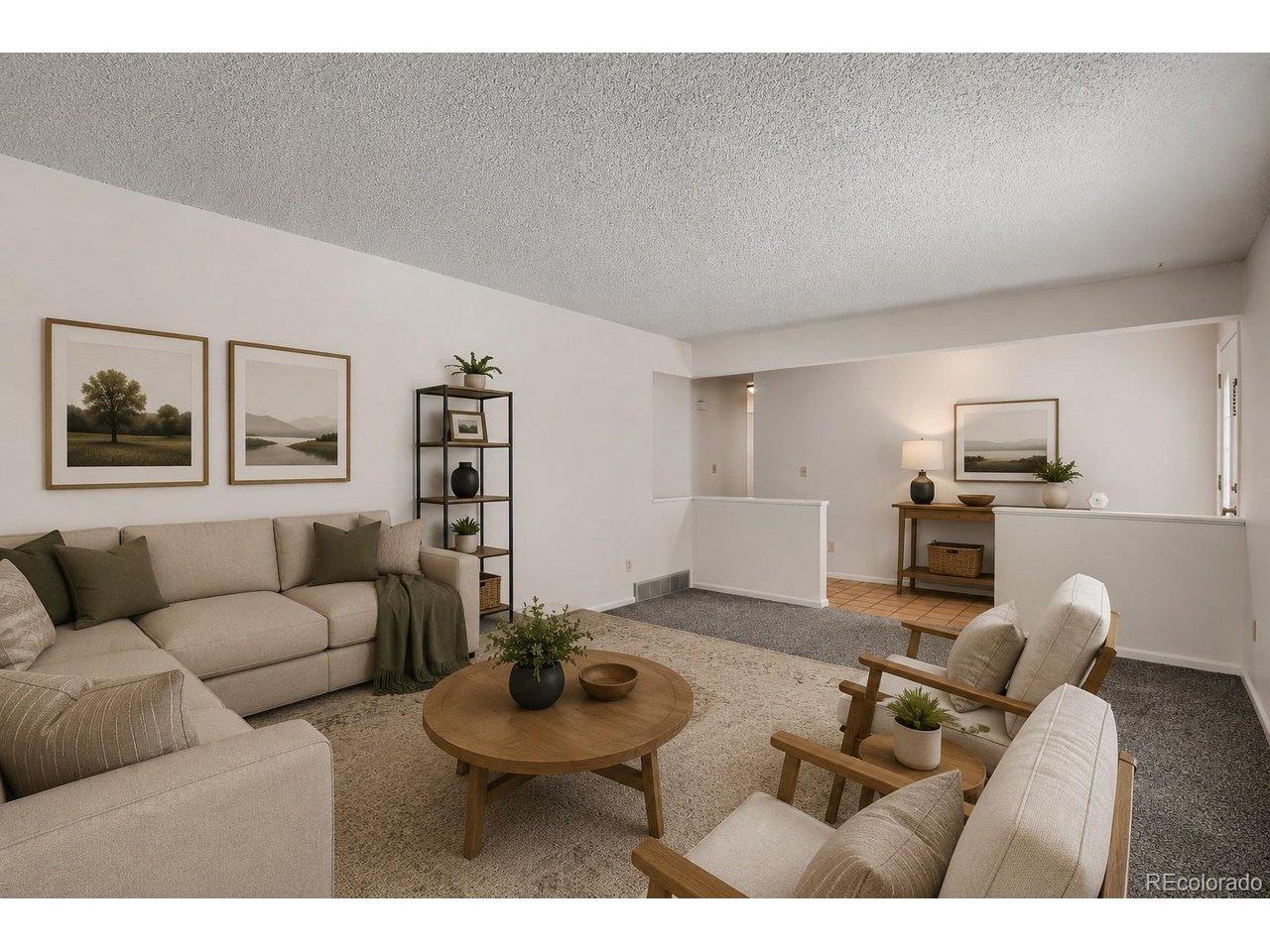 Image 4: Living Room