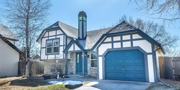 18244 E Layton Pl
