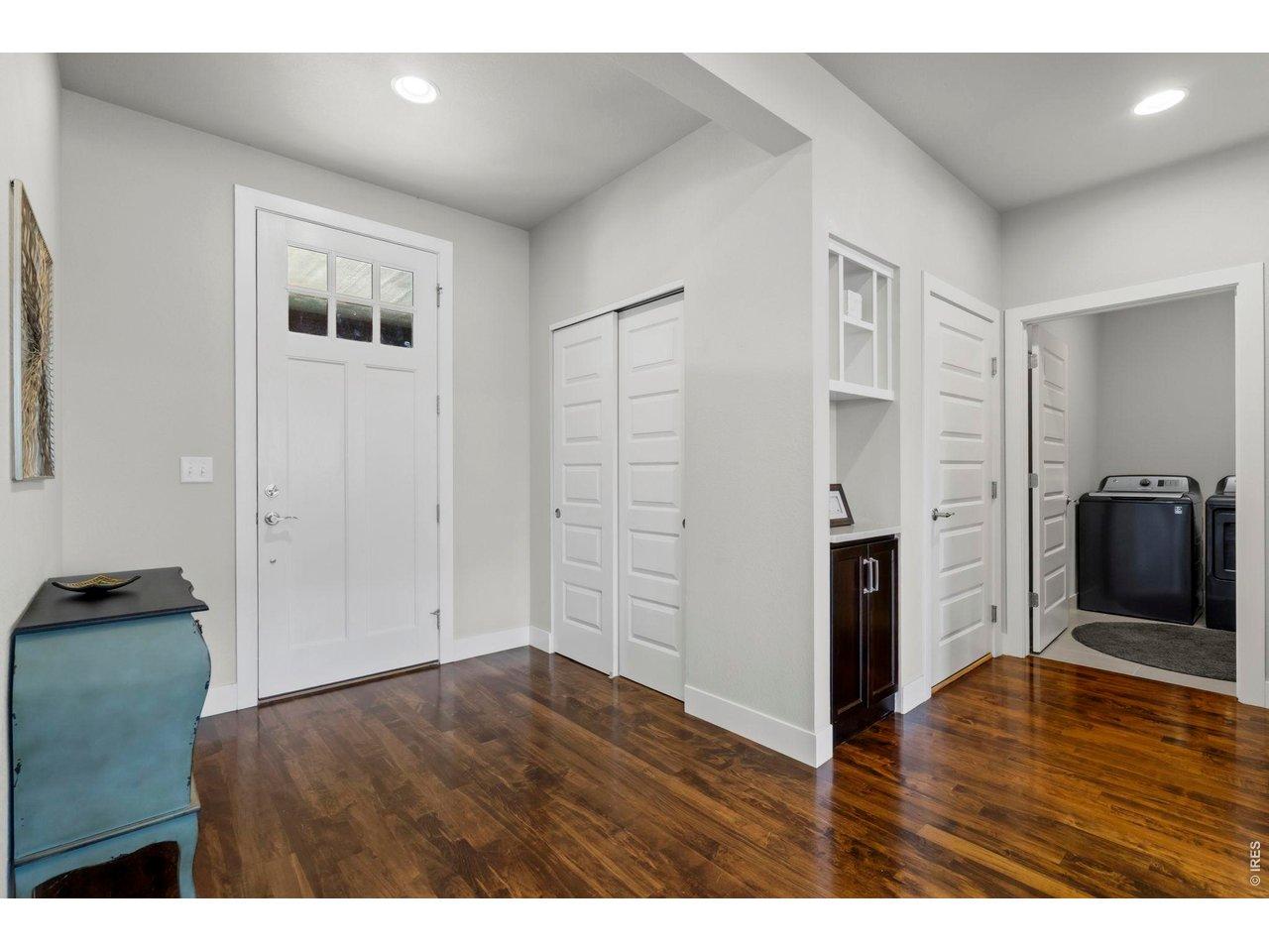 Image 4: front entrance