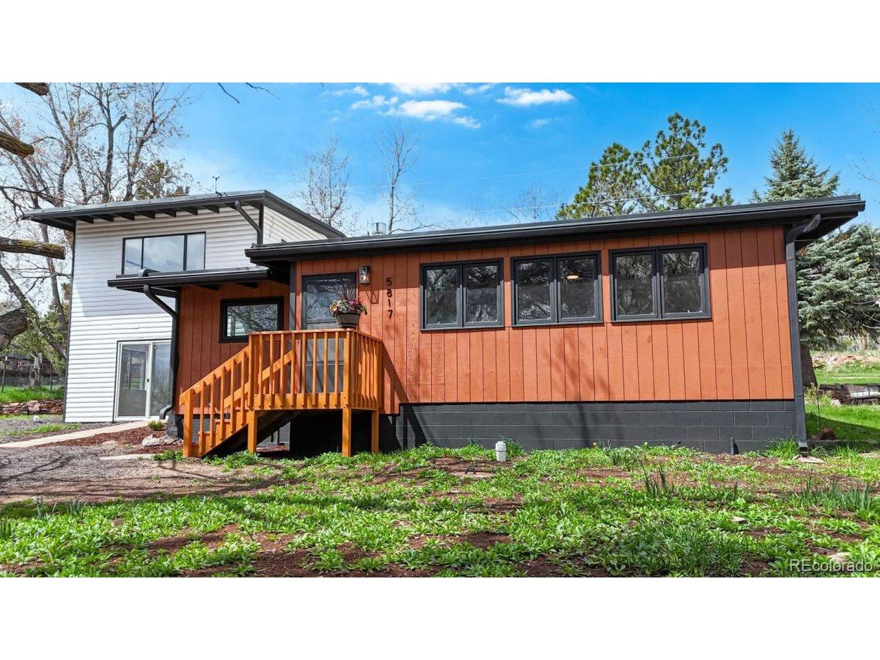 Image 3: Front of House Image 3: Front of House