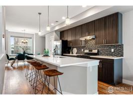 3528 W 17th
