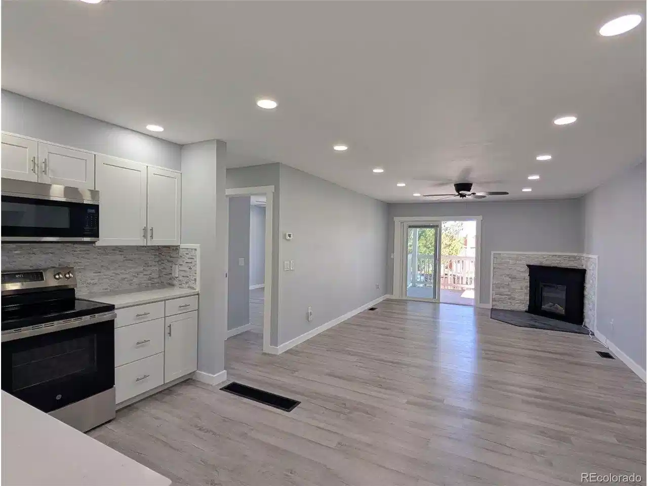 Image 1: Completely renovated condo! Image 1: Completely renovated condo!