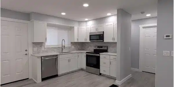 Image 3: Kitchen Image 3: Kitchen