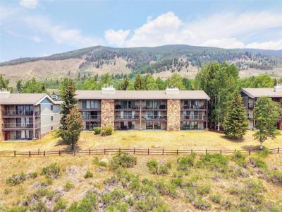 32 Corinthian Cir