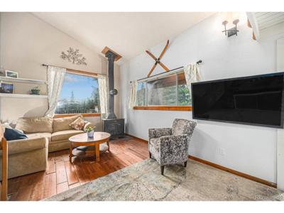 200 Crest Dr