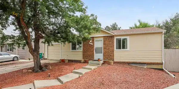17890 E Princeton