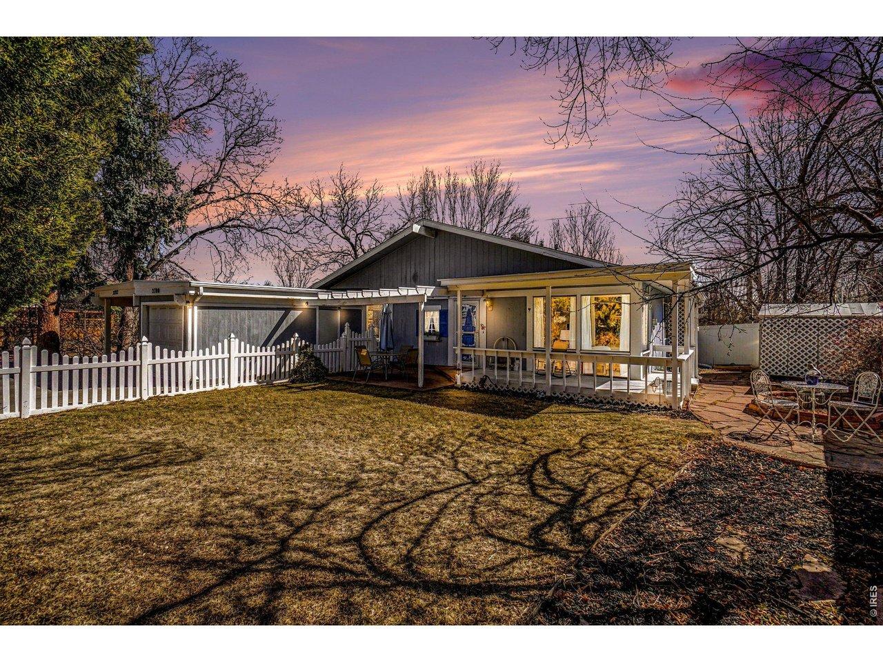Image 3: Welcome home to 2700 Lake Sherwood Ct., Fort Collins, Colorado Image 3: Welcome home to 2700 Lake Sherwood Ct., Fort Collins, Colorado