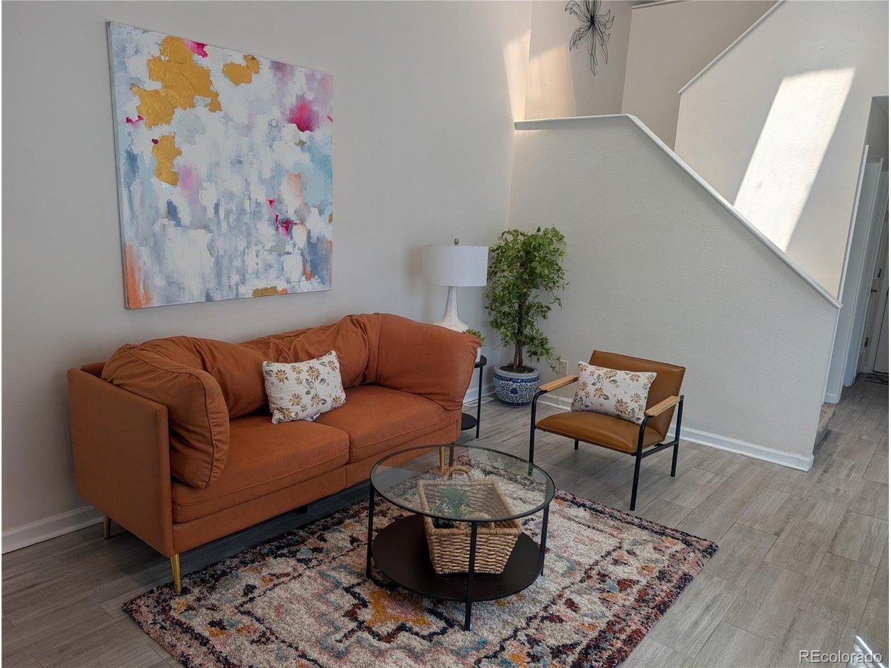 Image 4: Kiving Room Physically Staged Image 4: Kiving Room Physically Staged