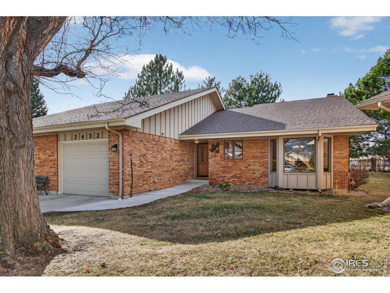 Image 3: High quality Brick  building