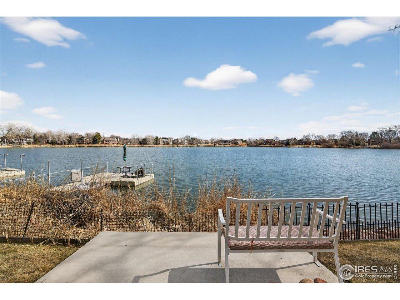 Image 4: Sit by the lake and enjoy a sunrise!  Residents are welcome to enjoy the lake views