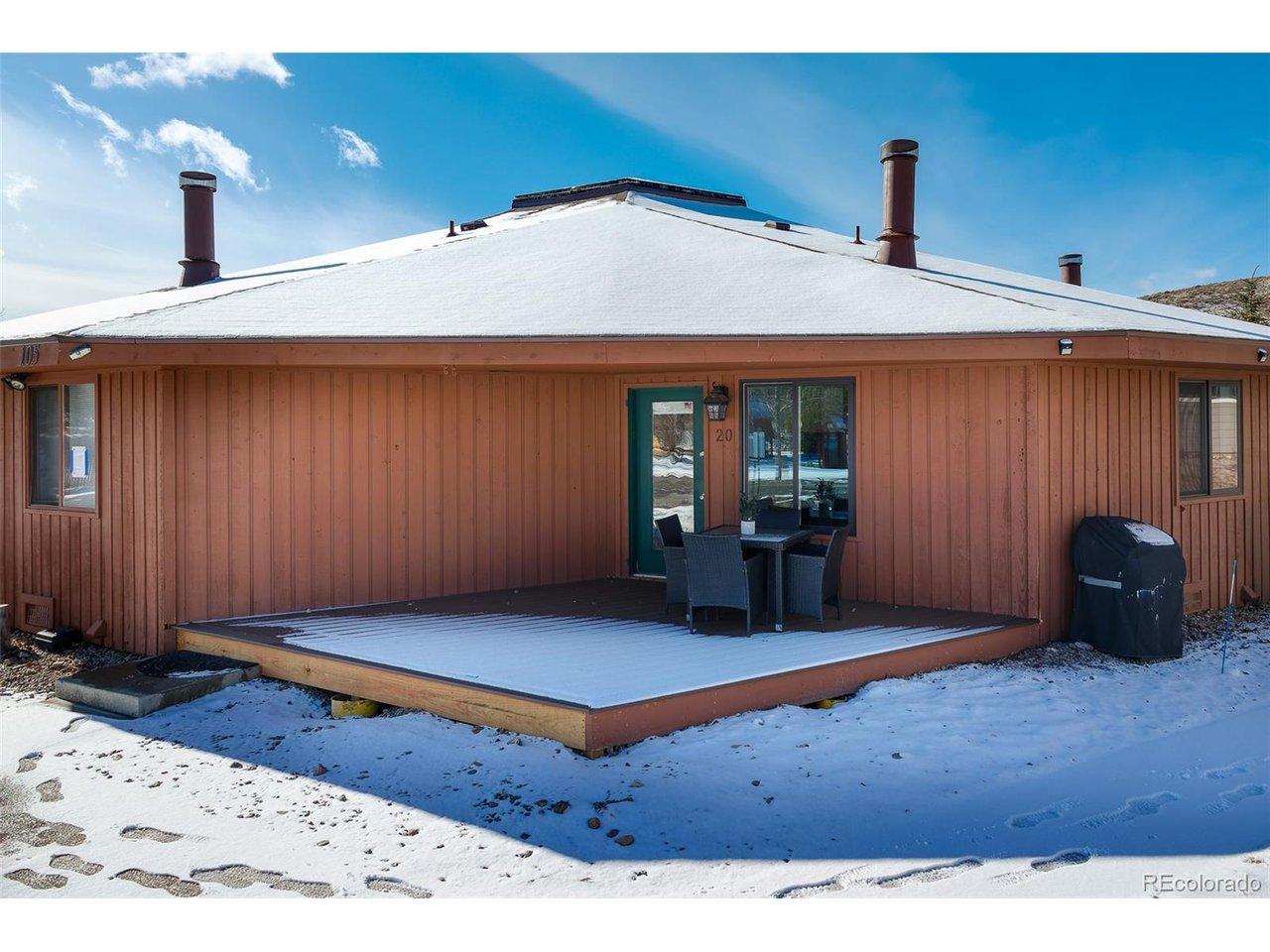Image 3: Exterior with deck Image 3: Exterior with deck