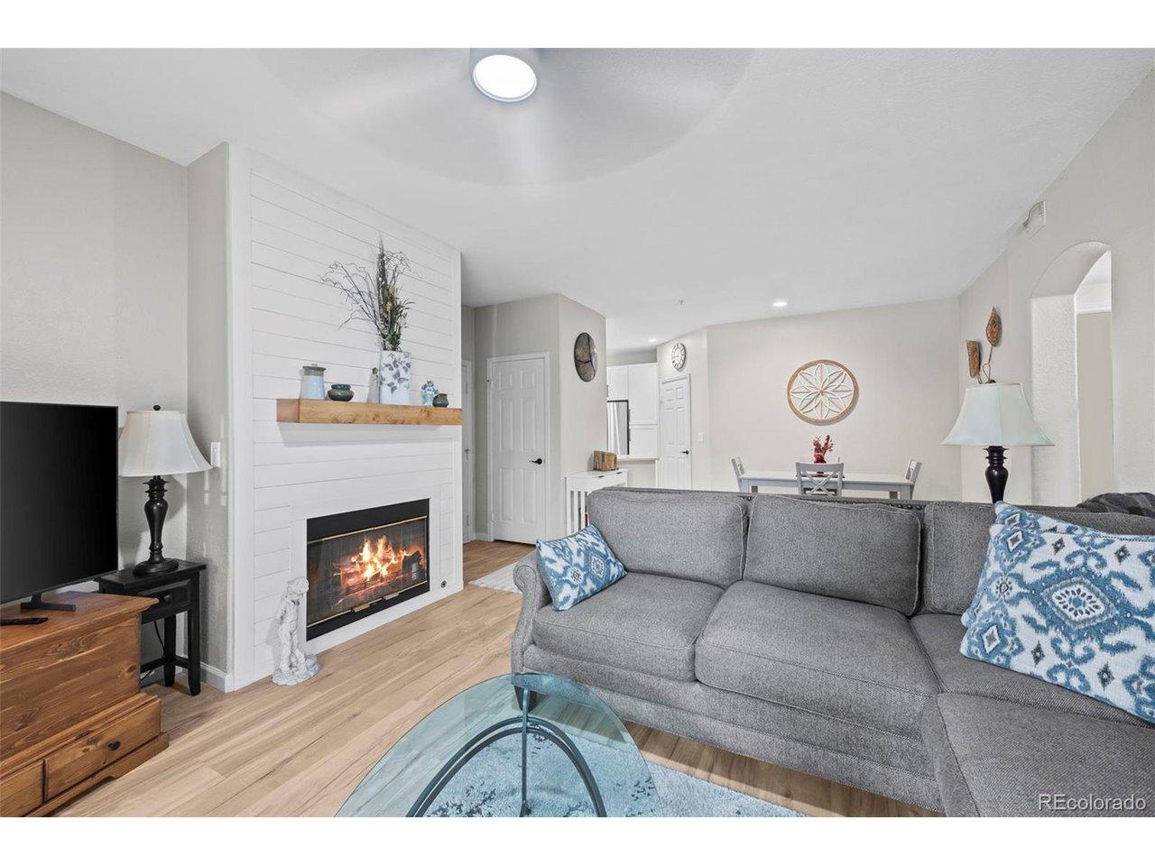 Image 1: Looking into the dining room