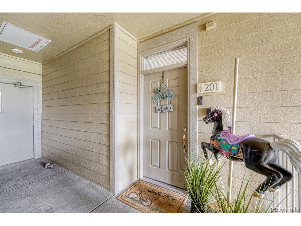 Image 2: Entry Image 2: Entry