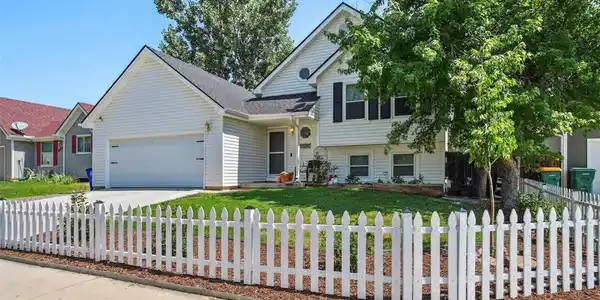 17557 E Chenango Dr