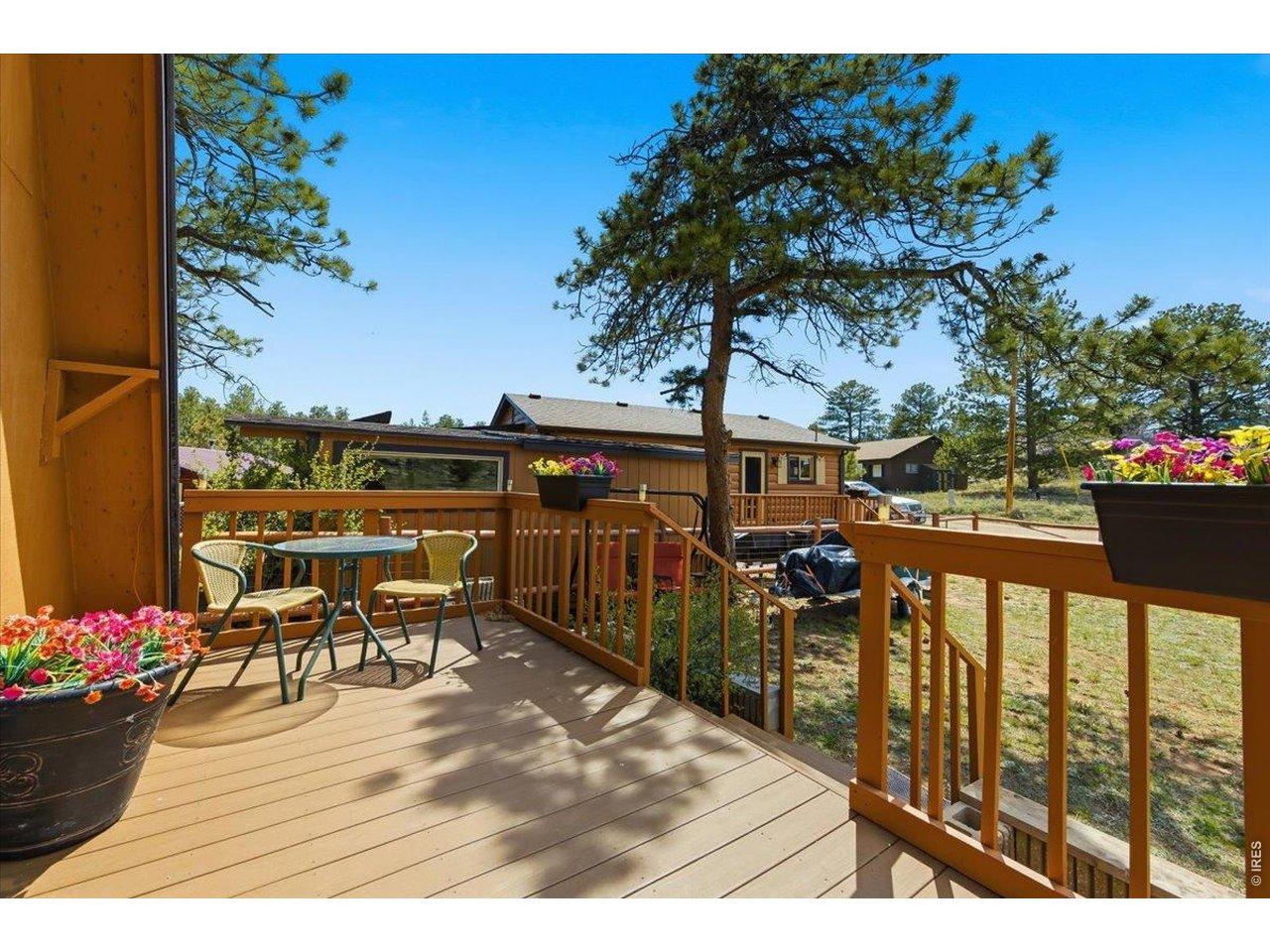 Image 3: Lovely deck Image 3: Lovely deck