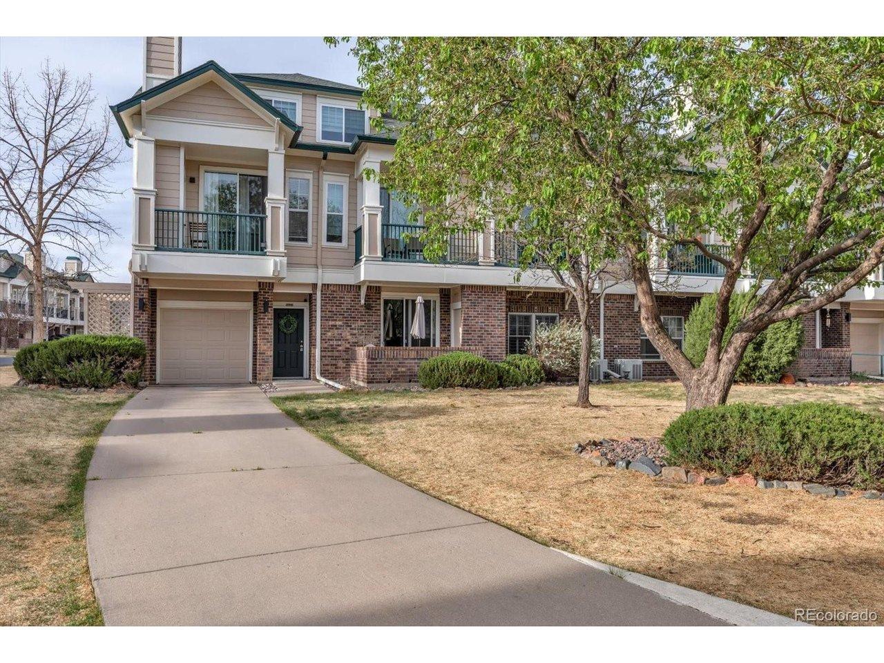Image 3: Extra Long Driveway