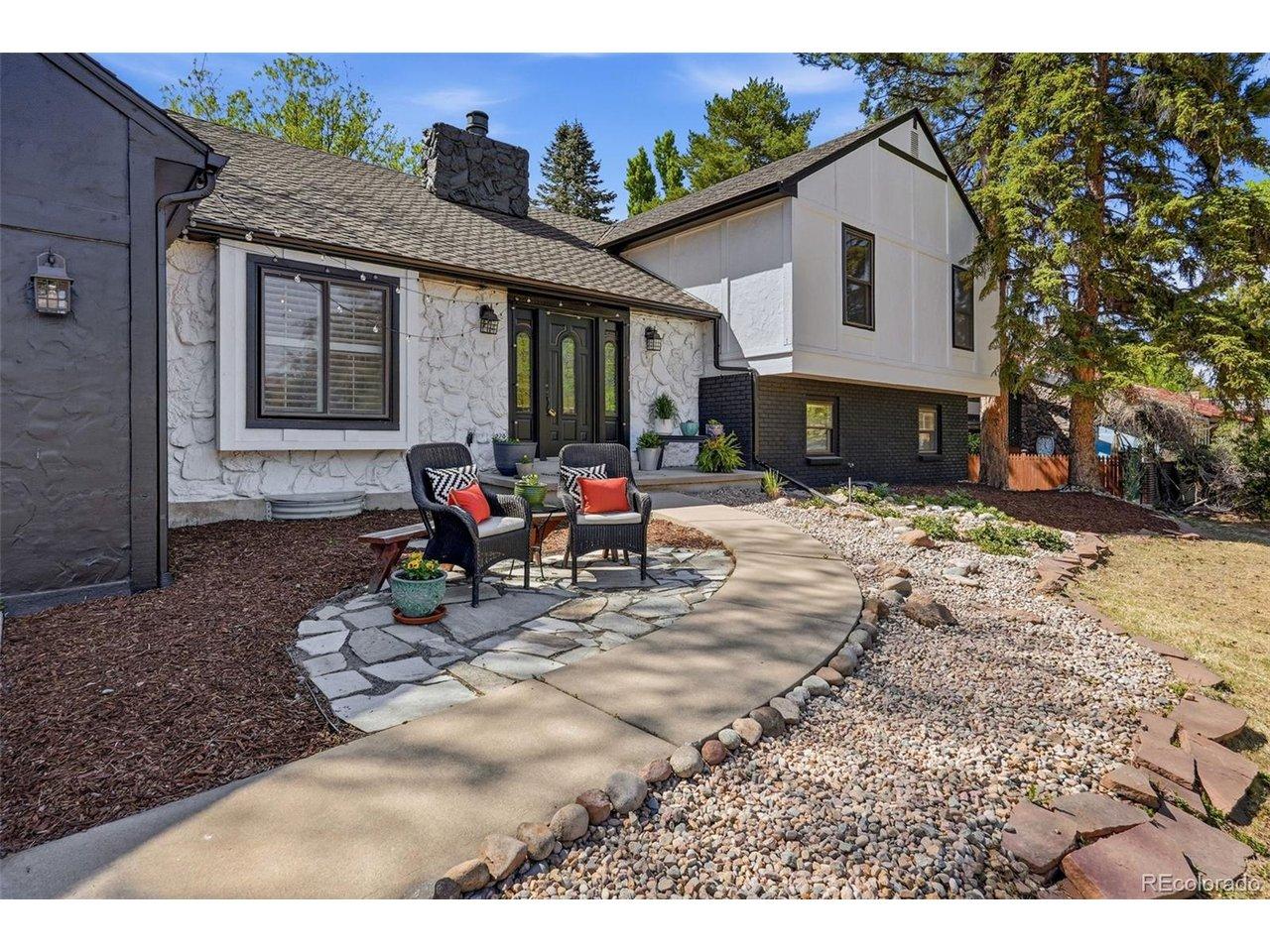 Image 4: Welcome to 1271 Bellaire Street!