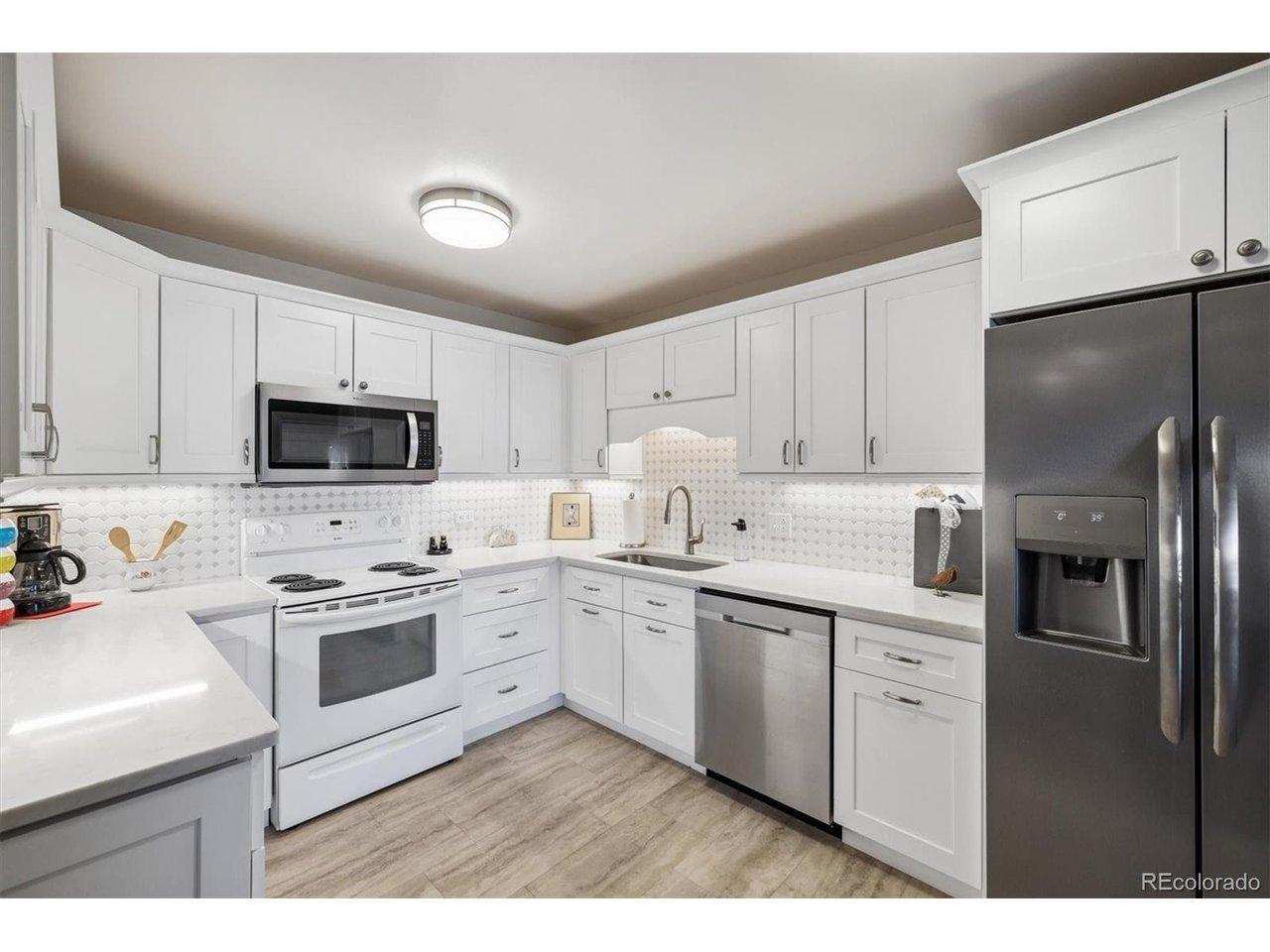 Image 1: 655 S. Alton Way #7d- Remodeled! Image 1: 655 S. Alton Way #7d- Remodeled!