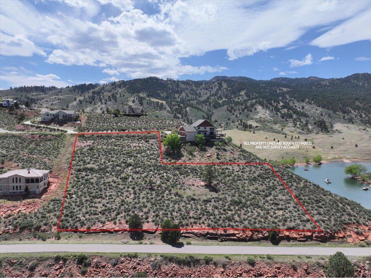 Image 2: Almost 2 acre lot