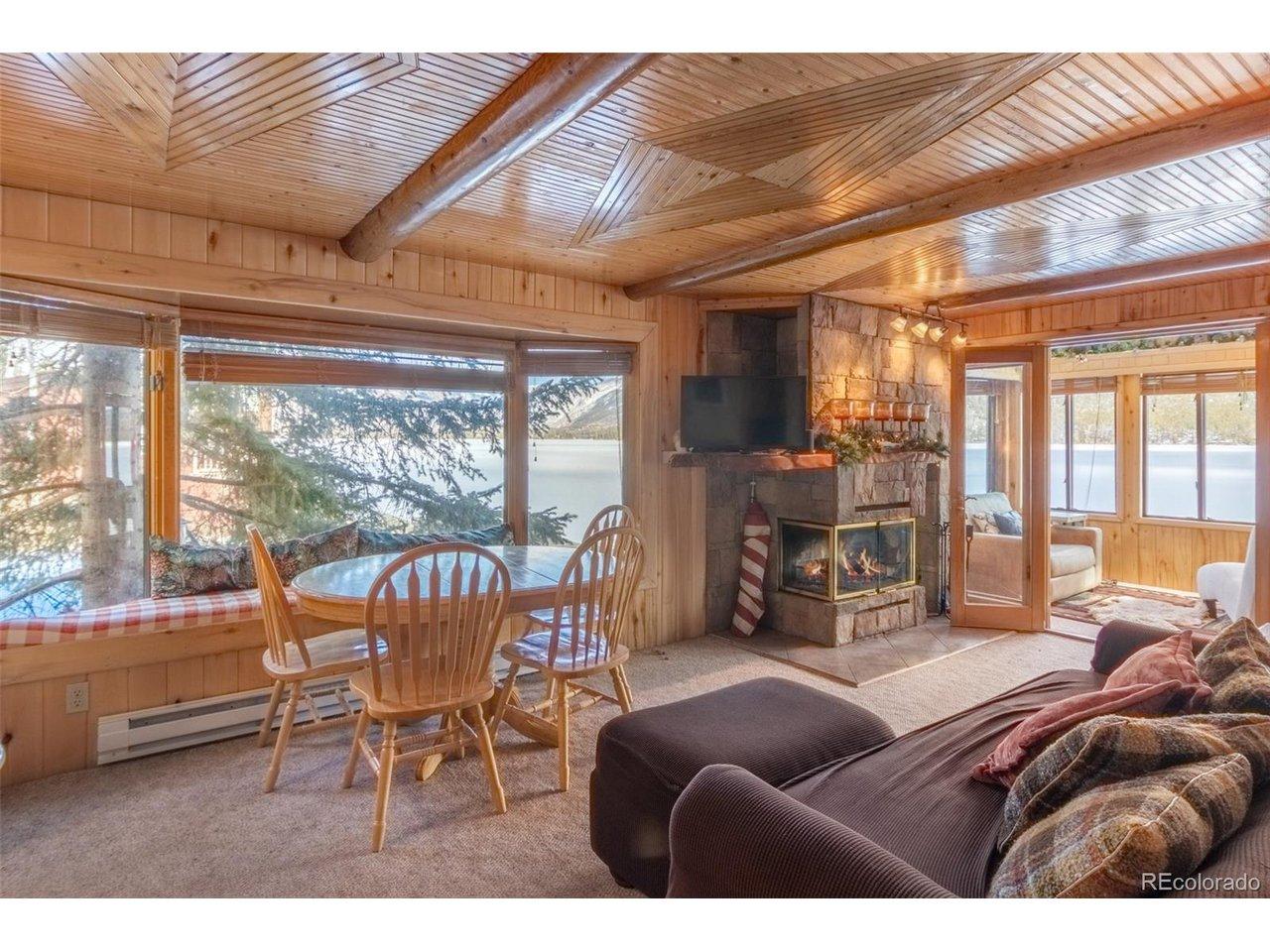 Image 2: Lake Views in both directions! Image 2: Lake Views in both directions!