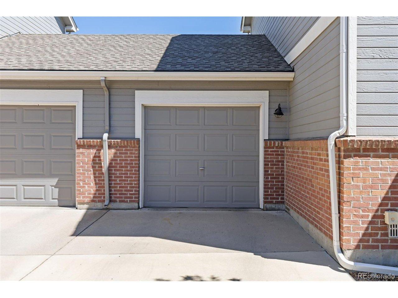 Image 3: YOUR OWN ATTACHED GARAGE (ONLY SHARED WALL) Image 3: YOUR OWN ATTACHED GARAGE (ONLY SHARED WALL)