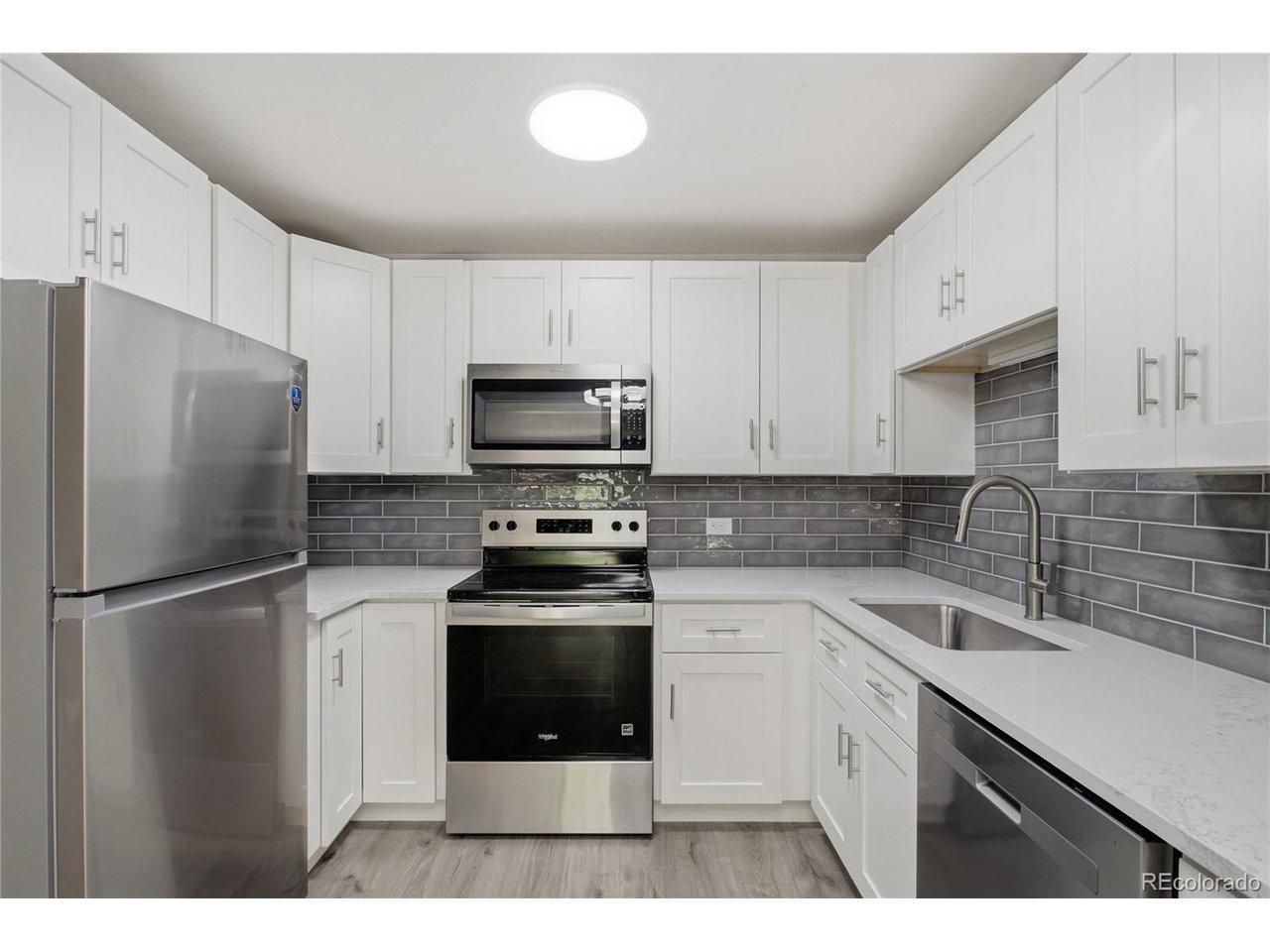 Image 2: Kitchen light doubles as a night-light! Image 2: Kitchen light doubles as a night-light!