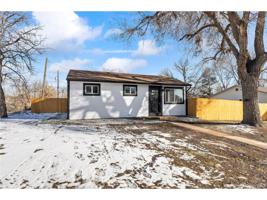 1102 S Patton