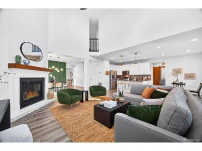 2884 Echo Lake Dr