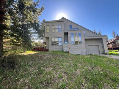 63 Guyot Ln