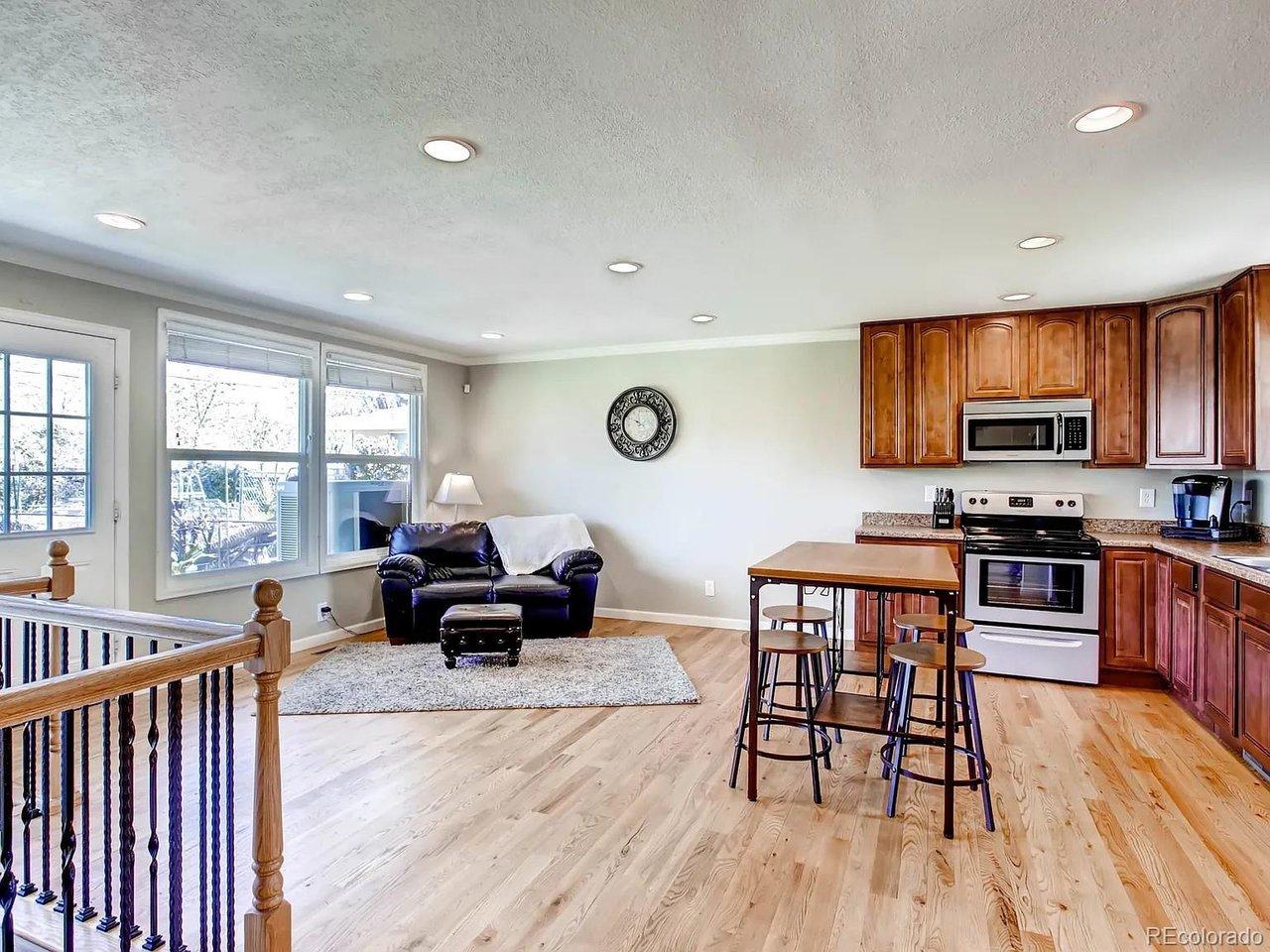 Image 4: LOTS of Space for Your Furniture Image 4: LOTS of Space for Your Furniture