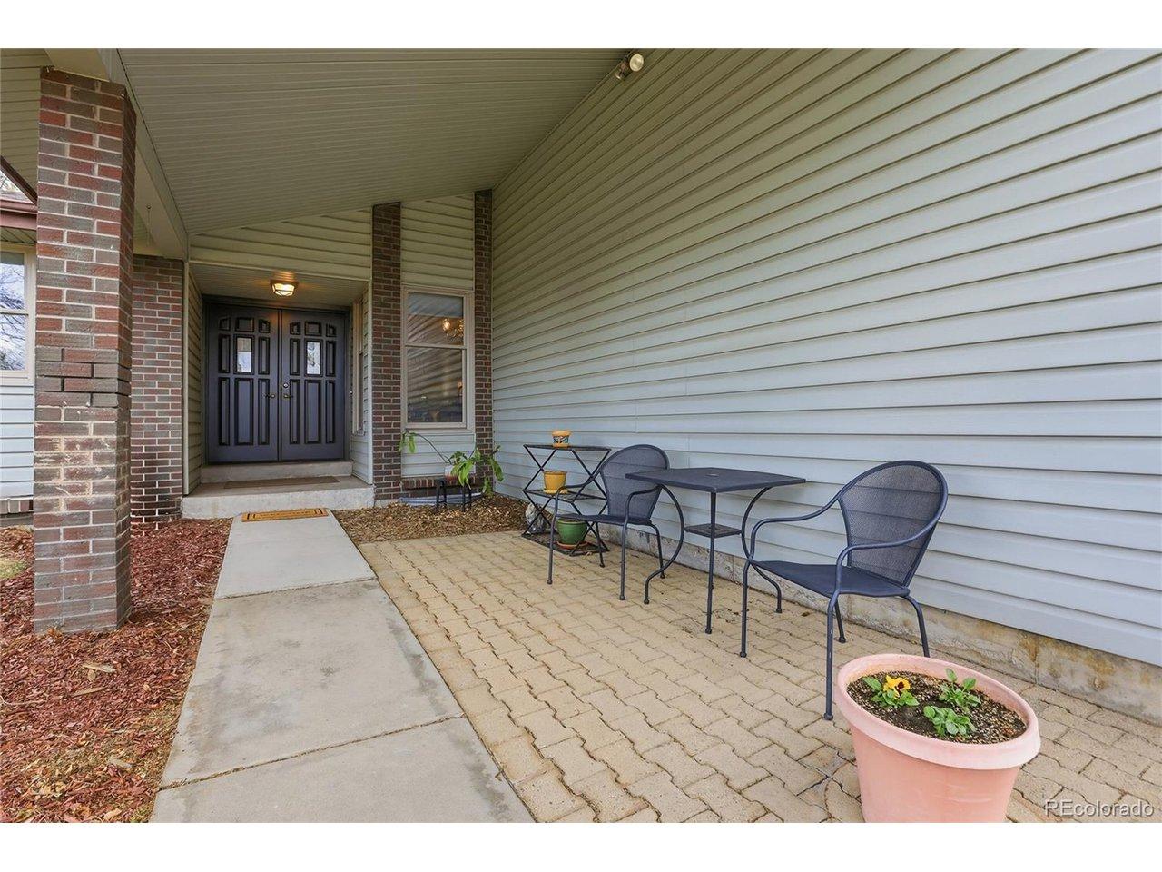 Image 3: Covered Front Patio