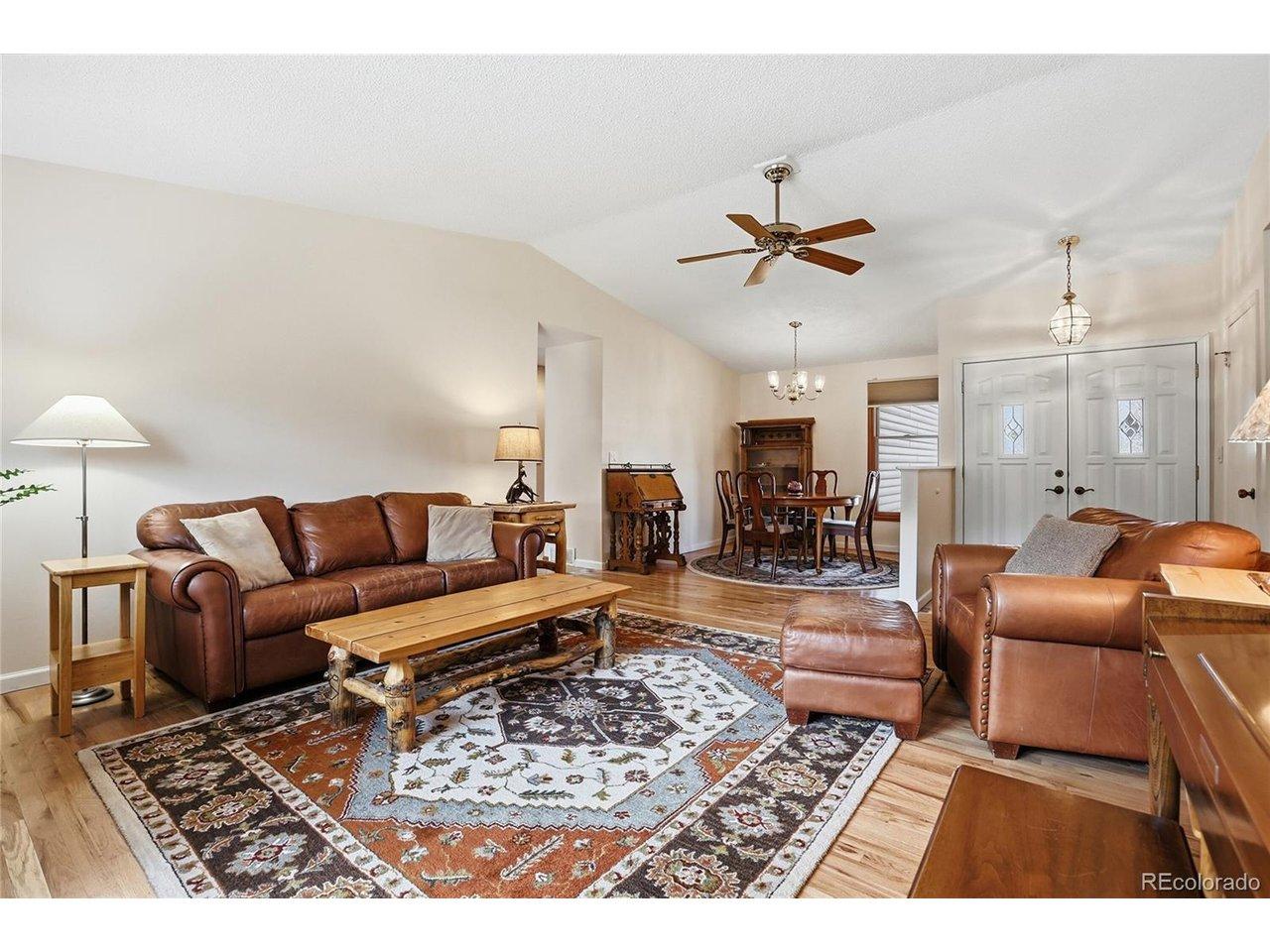 Image 4: Stunning Oak Hardwood Floors