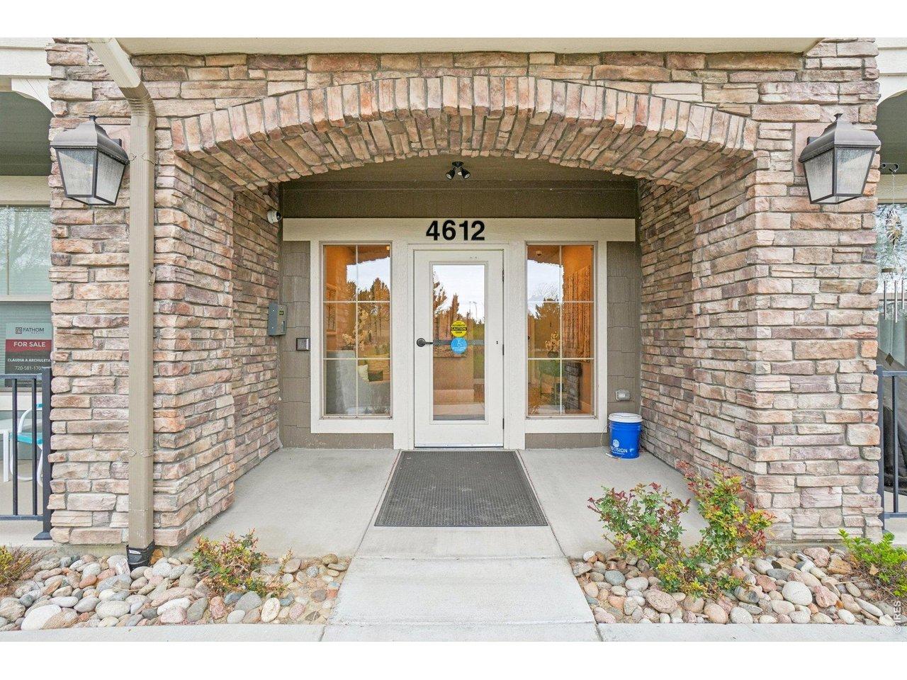 Image 3: Front Entrance