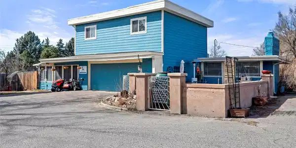 7400 W Quincy