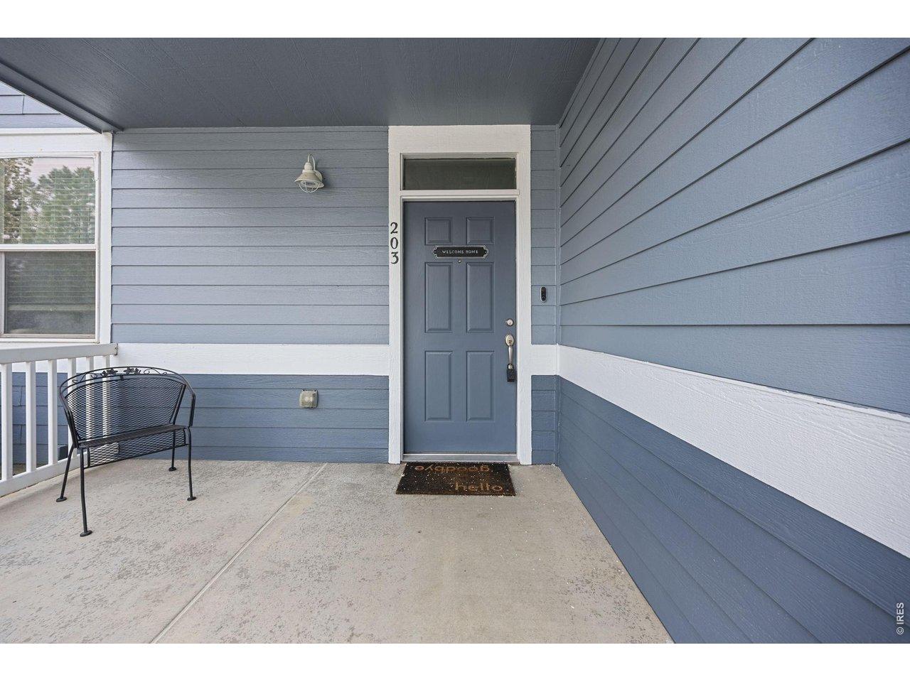 Image 4: Covered front porch