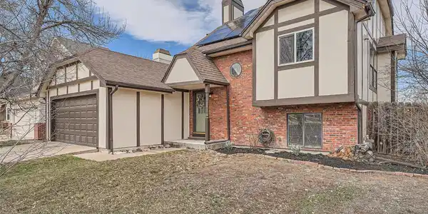 18251 E Union