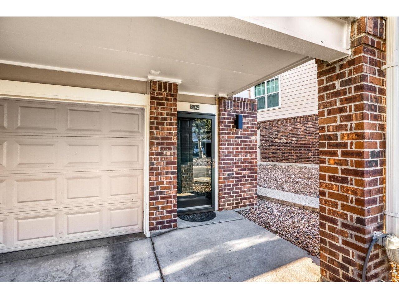 Image 1: Front of unit Image 1: Front of unit