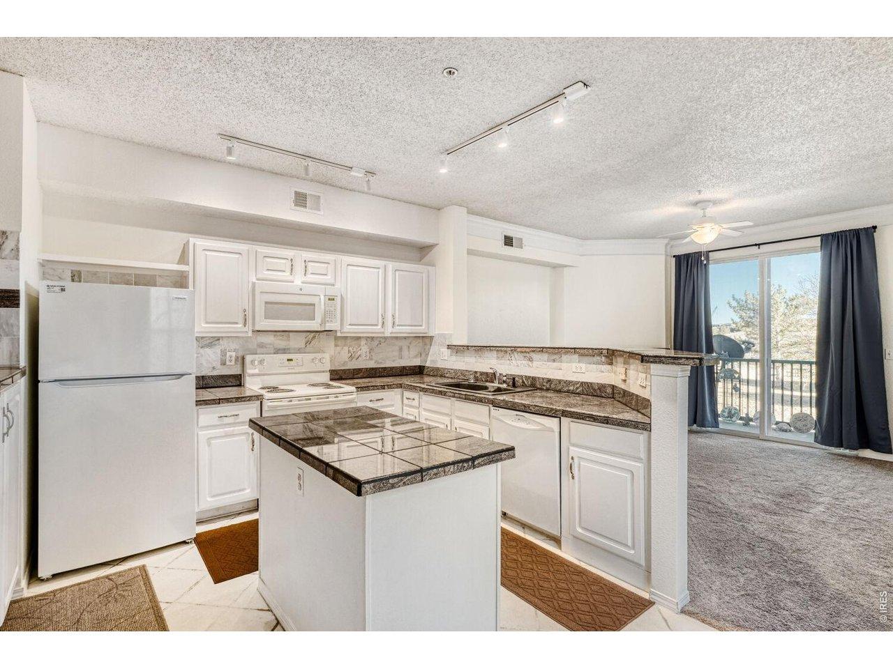 Image 3: Kitchen Image 3: Kitchen