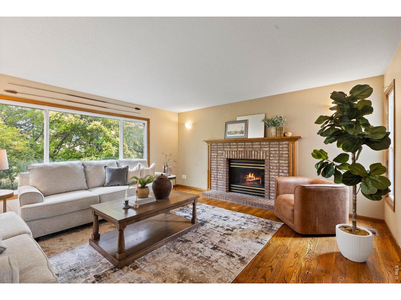 Image 3: Family Room