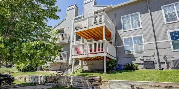 4460 S Pitkin