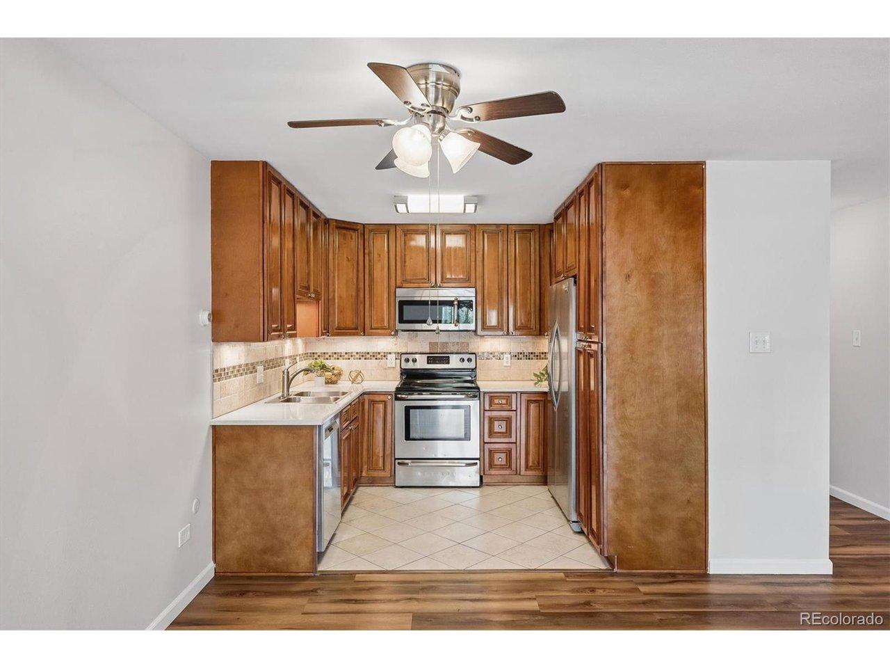 Image 3: Kitchen Image 3: Kitchen
