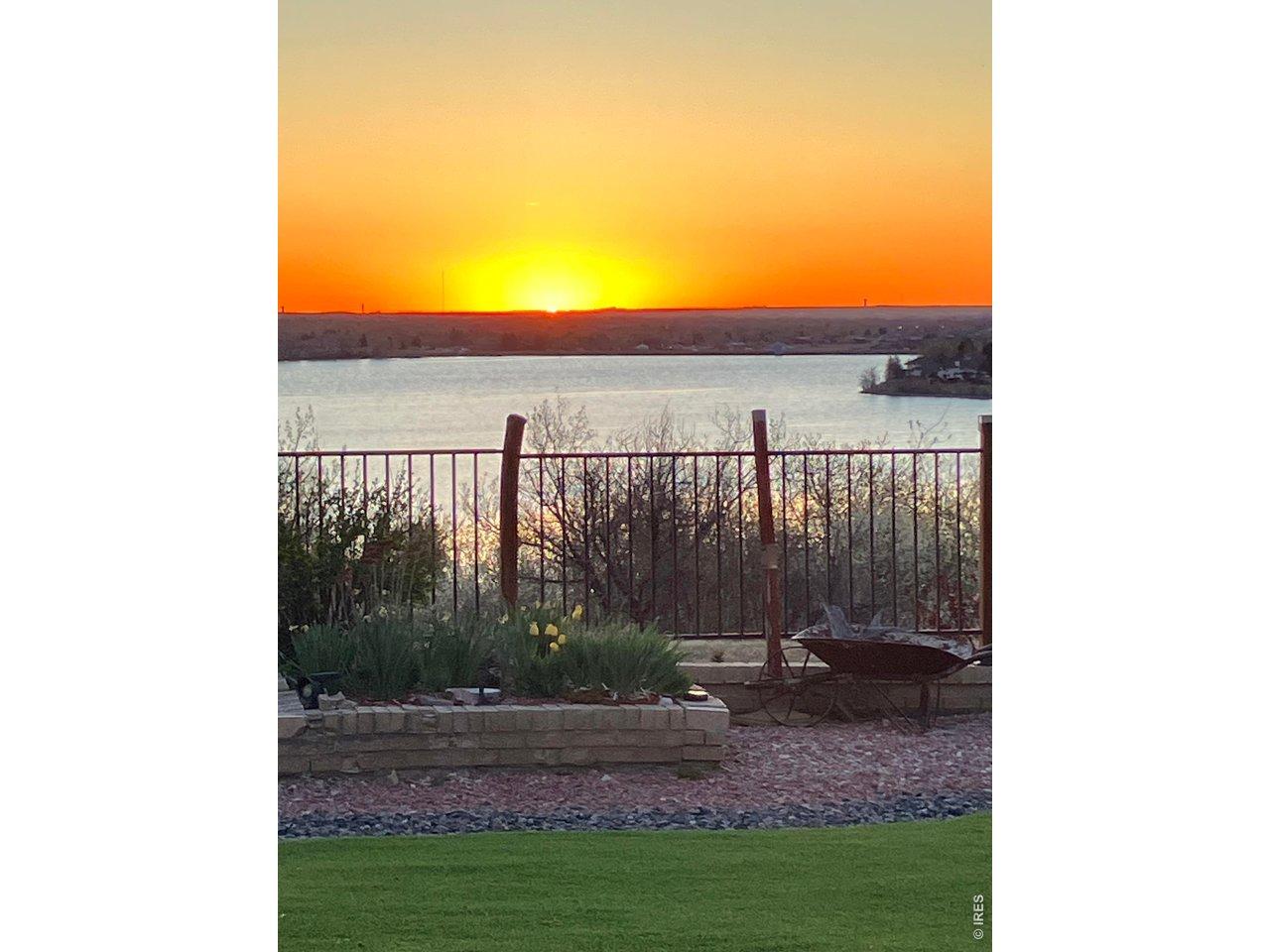 Image 3: Picture perfect sunrises begin each day