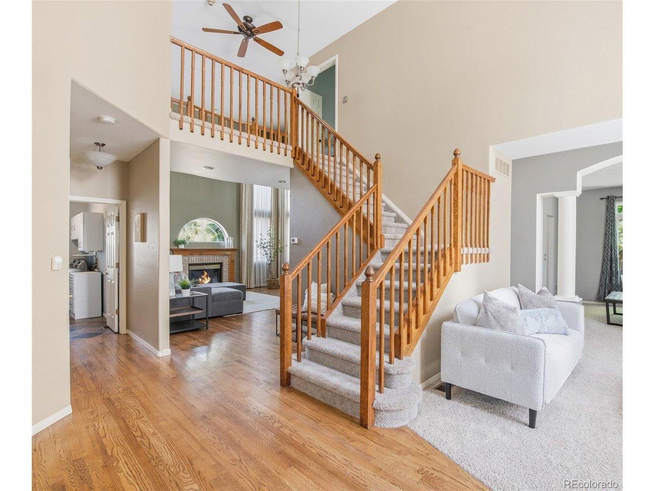 Image 3: Foyer looking into family room Image 3: Foyer looking into family room