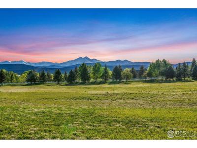 9715 Meadow Ridge Ln