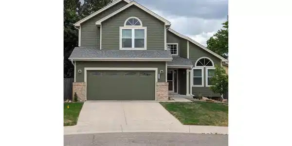 4801 S Bahama