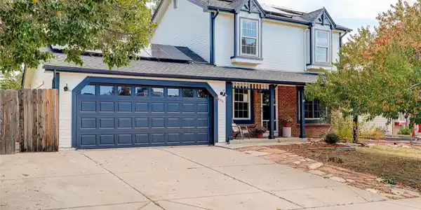 4574 S Quintero