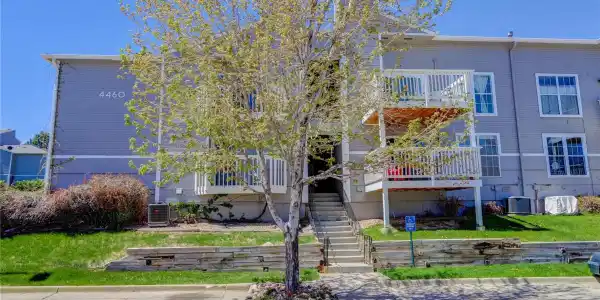 4460 S Pitkin