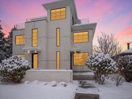 2116 Perry