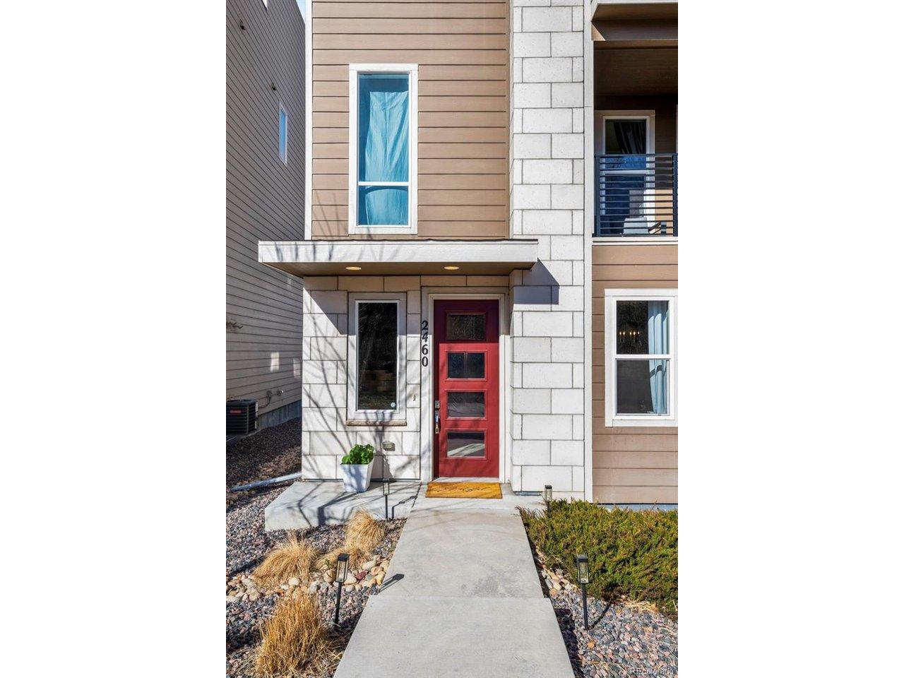 Image 4: This modern three-story floor plan offers the perfect space for casual Colorado living and entertaining. Image 4: This modern three-story floor plan offers the perfect space for casual Colorado living and entertaining.